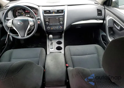 2015 Nissan Altima 2.5 z USA, uszkodzony, nr VIN 1N4AL3APXFN367482